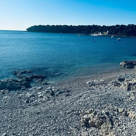 Divina V 150 Meters From The Pula