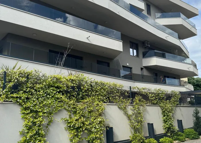 Divina V 150 Meters From The Διαμέρισμα *