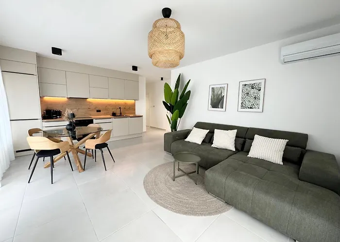 Апартаменты Divina V 150 Meters From The *